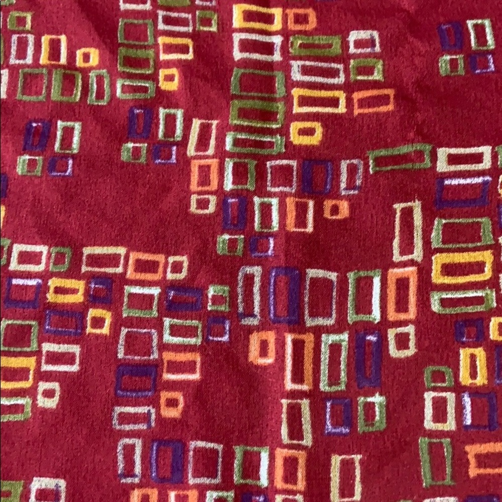 Elaine Gold scarf made in Italy